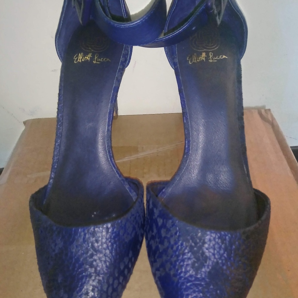Leather Navy Elliott Lucca stilleto heel